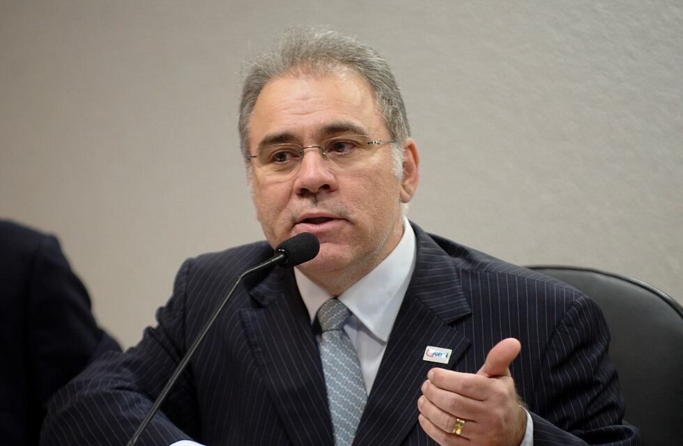 Jair Bolsonaro anunció a Marcelo Queiroga como su cuarto ministro de Salud desde que comenzó la pandemia