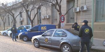 Allanamientos en la Jefatura, por una causa de coimas en donde participaron policías de la Unidad Regional V de Rafaela