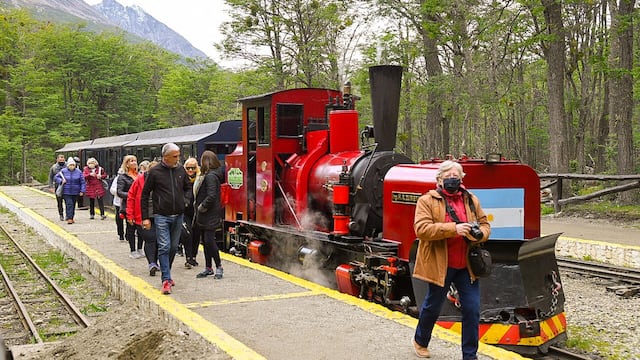 El sector de turismo abre las inscripciones para más de 40 cursos autogestionados