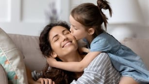 Cómo acceder a productos con hasta el 40% de descuento y 24 cuotas sin interés en el Día de la Madre.