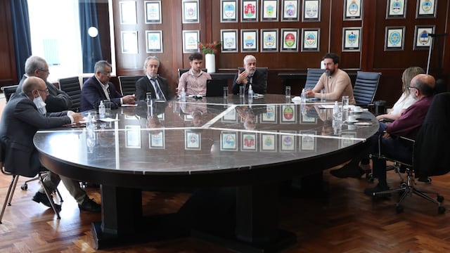 feletti 
representantes de supermercados de origen chino y entidades que nuclean autoservicios, almaceneros, supermercadistas y polirrubros,