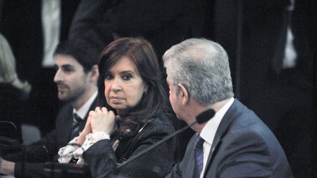 Cristina Fernández De Kirchner en el primer día del Juicio de la Causa Vialidad junto a su abogado Carlos Beraldi 
Comodoro Py
Foto Federico Lopez Claro