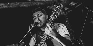 Matías Palomo artista de Arroyito