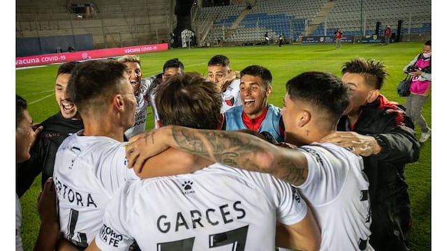 Colón va por la gloria ante Racing en San Juan.
