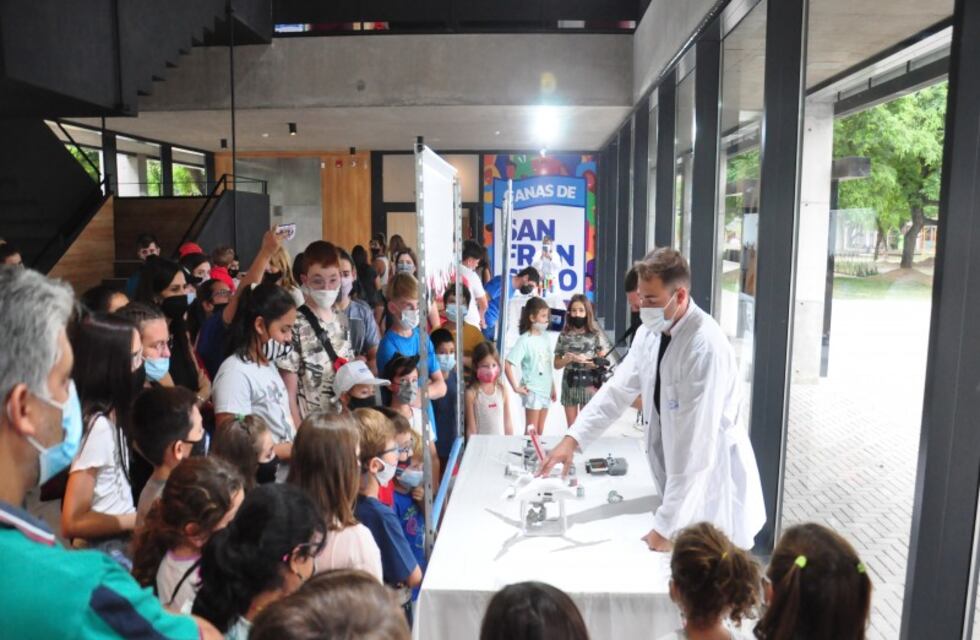 Ciencia y Tecnología para los mas chicos y vecinos en la Tecnoteca