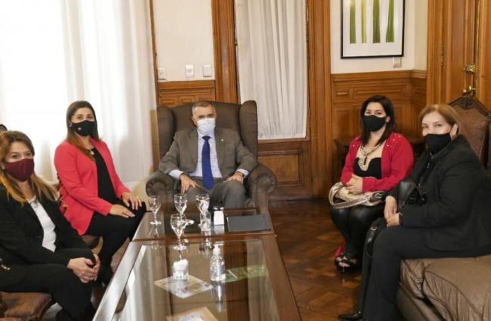 El gobernador Osvaldo Jaldo se reunió con mujeres representantes del departamento Cruz Alta
