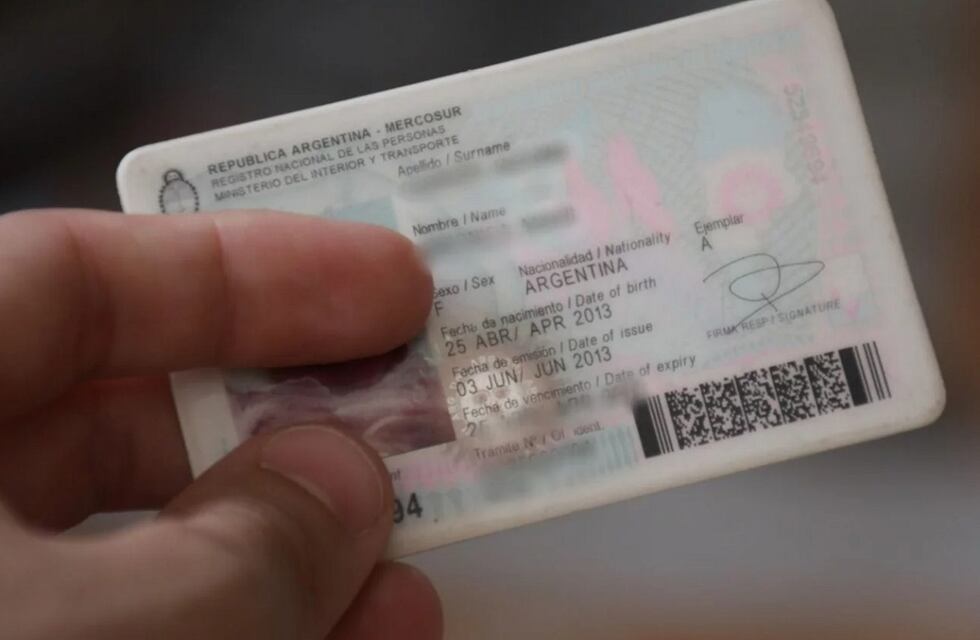 Nuevo operativo de documentación en Coronel Rosales