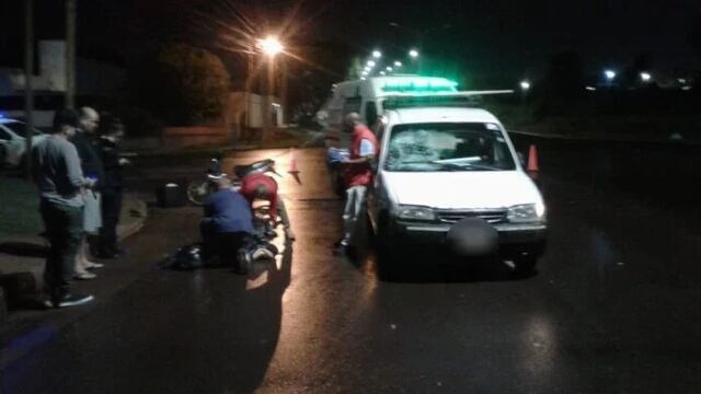 Motociclista herido de consideración tras siniestro vial en Posadas.