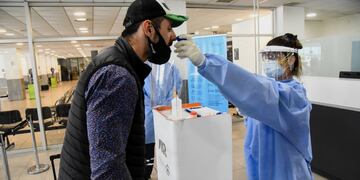 La ciudad de Rosario informó este jueves 542 nuevos casos de coronavirus