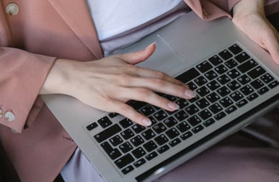 Abrieron 100 vacantes para trabajar en una empresa alemana desde Argentina y con sueldos en dólares