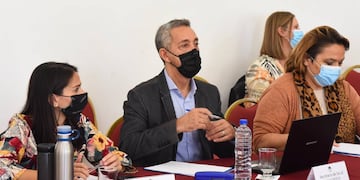 El secretario de Salud, Jorge Prieto, dijo que es "fundamental seguir cuidándose" durante el otoño y el invierno.
