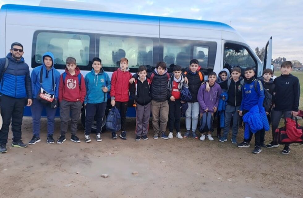 Primer viaje de las combis municipales