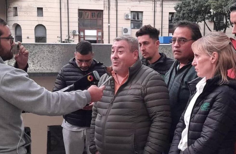 Recolectores de residuos de Rosario siguen en alerta tras la suspensión del paro