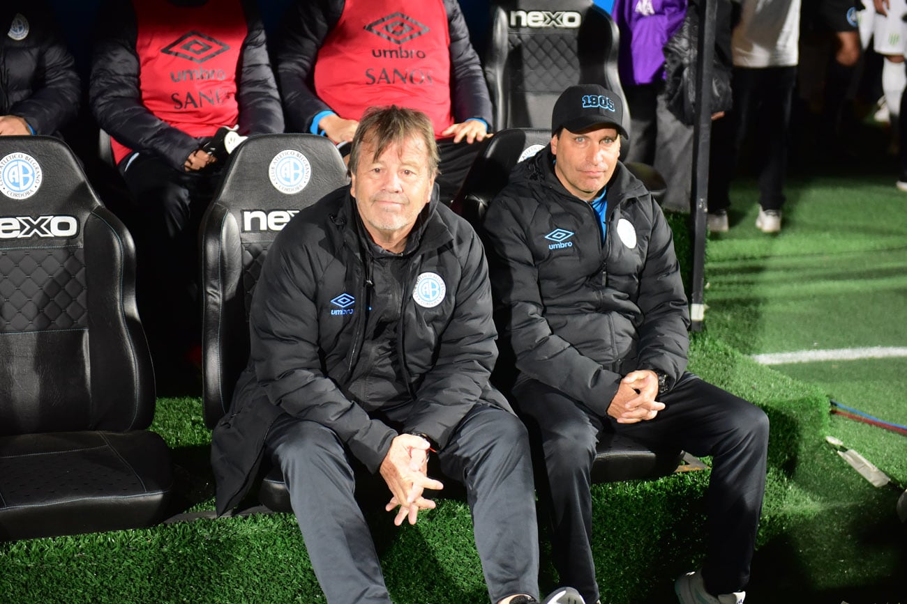 Belgrano venció 2 a 1 a Banfield en Alberdi.  (Nicolás Bravo / La Voz)
