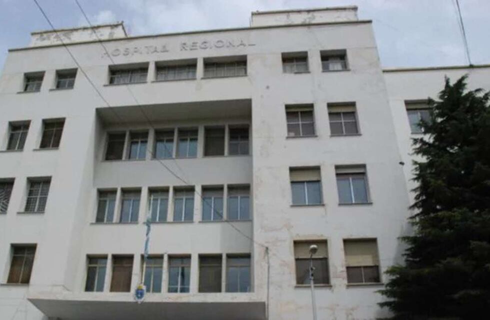 Comodoro Rivadavia: el director del Hospital Regional denunció a los anestesistas que renunciaron de forma masiva