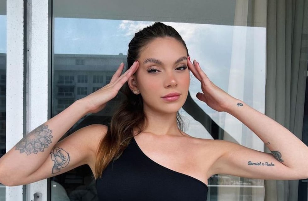 Sasha Ferro, la mejor amiga de Romina Malaspina, se arriesgó a posar en bikini y botas: “Quería mostrarles”