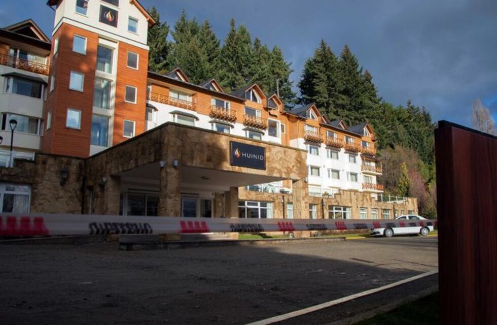 Tragedia en el hotel de Bariloche: en el terreno que se desmoronó se estaba realizando una obra no autorizada
