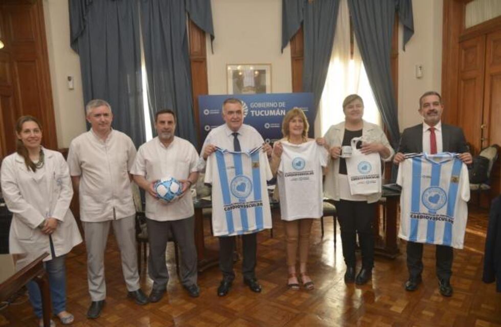 Por el mes del Mundial presentaron el Programa Palpitar