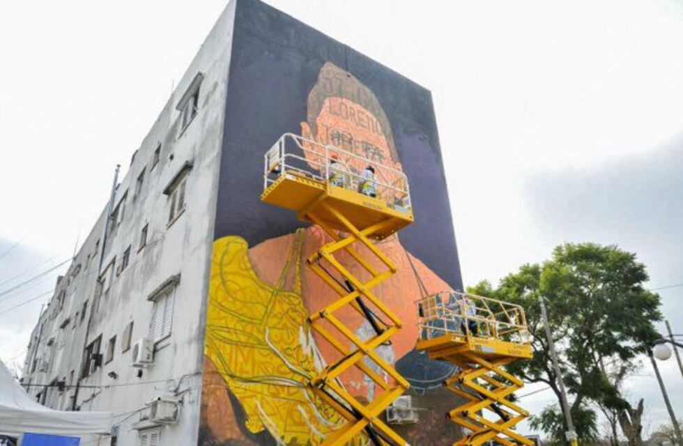 Estrenaron el mural de Lionel Messi en el barrio donde nació