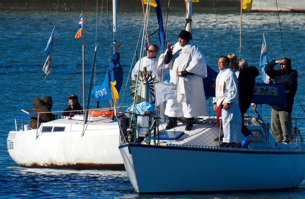 Puerto Belgrano: realizaron la procesión náutica por el Día de Nuestra Señora de Luján