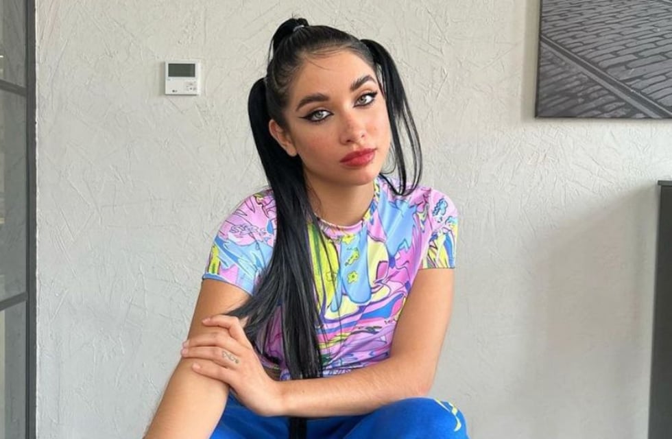 María Becerra conquistó las redes bailando con un look de “entrecasa” a dúo con Zion y Lennox