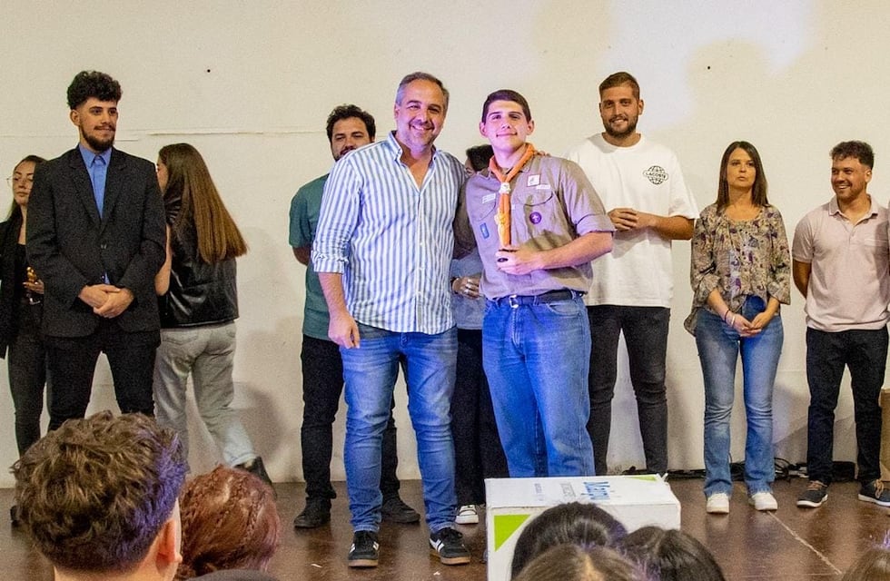 Maipú reconoció a jóvenes destacados