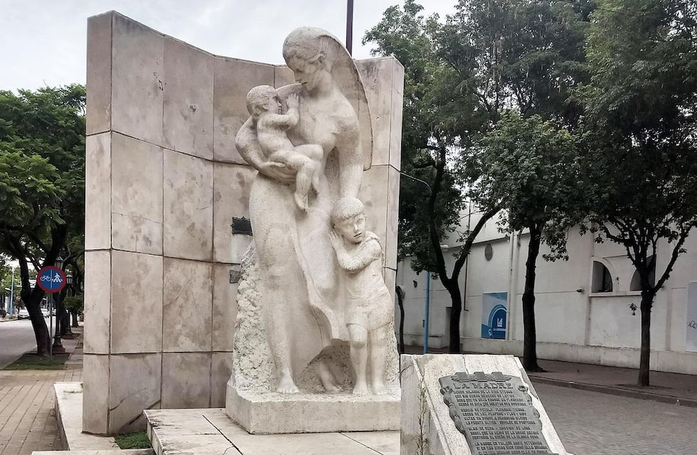 Día del Linfoma: para concientizar, iluminarán de naranja el Monumento a la Madre