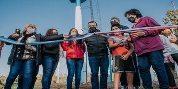 El gobernador expresó que estas obras promueven la igualdad de oportunidades para los vecinos.