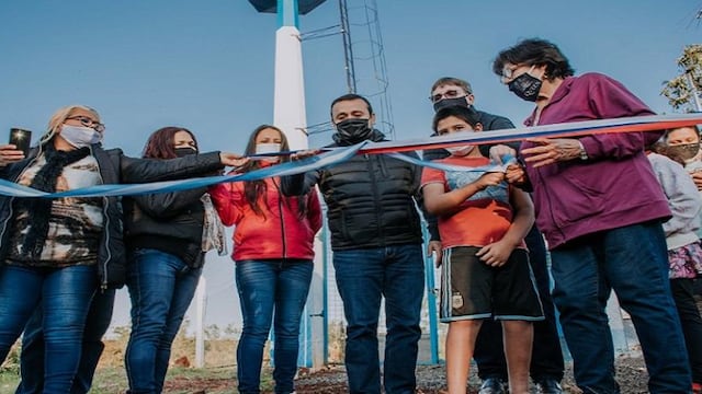El gobernador expresó que estas obras promueven la igualdad de oportunidades para los vecinos.