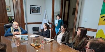 El intendente Sánchez hizo entrega de los créditos Fomepro