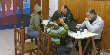 Vecinos hicieron trámites de ANSES en Villa Arias y Villa del Mar