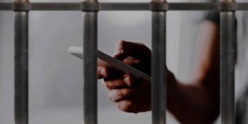 Ante el nulo control y la complicidad , los presos santafesinos utilizan las cárceles como call centers