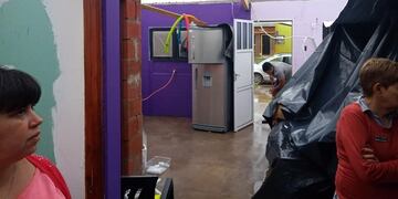 La tormenta le arrancó el techo de su casa del barrio Mora, en Rafaela.