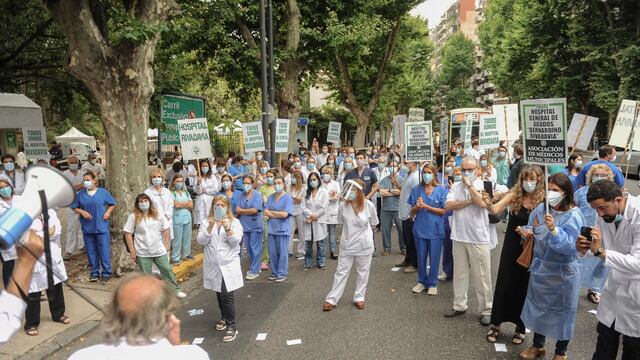 Médicos del hospital Rivadavia adhieren al paro de 36 horas en CABA. (Federico López Claro)
