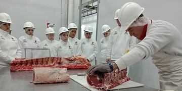 Inicia en Gualeguaychú el ciclo de formación de la Escuela de Carniceros