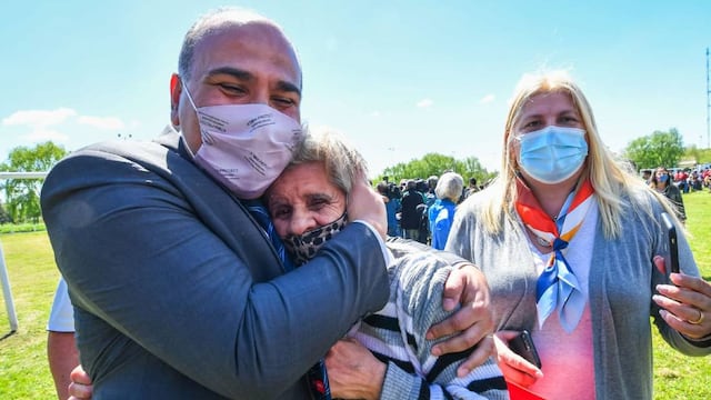 Juan Manzur, flamante jefe de Gabinete de Alberto Fernández, salió a buscar el voto peronista en la provincia de Buenos Aires.