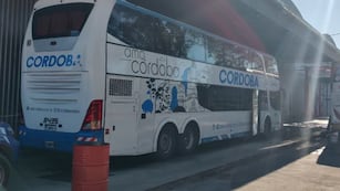 Lo que se sabe del horroroso descubrimiento dentro de un colectivo en Córdoba.