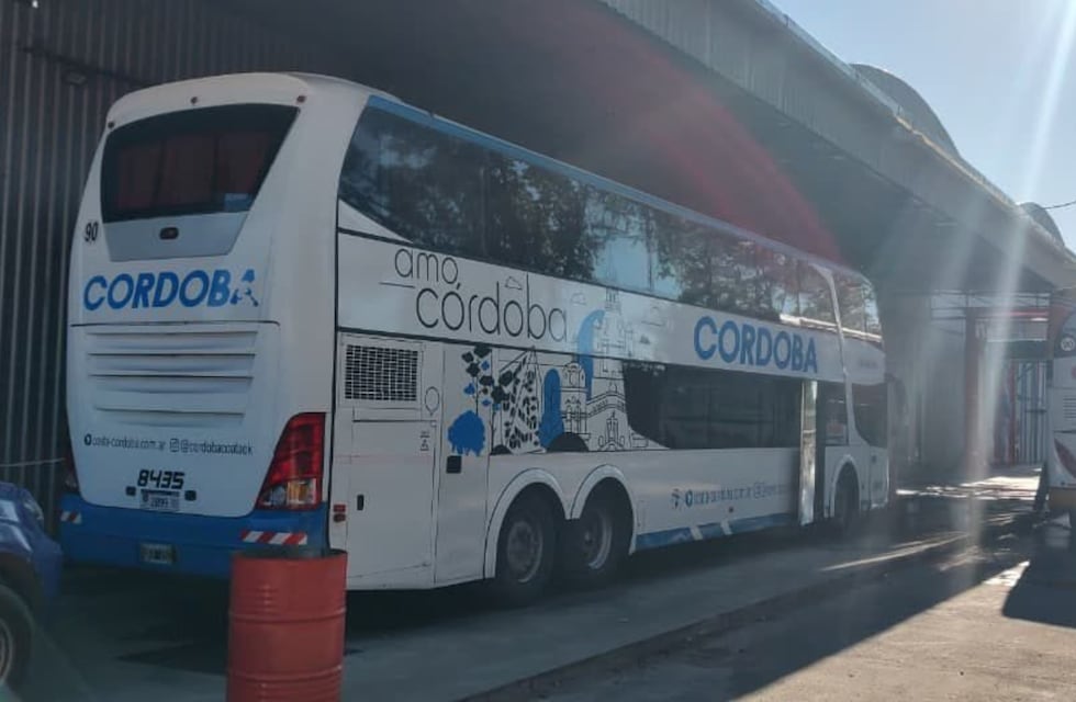 Conmoción en Córdoba: encontraron un feto dentro de un colectivo en la ciudad