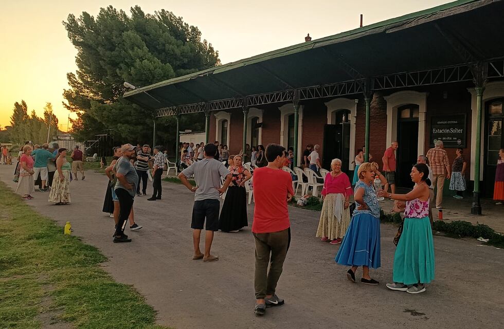 Finalizó sus actividades el taller municipal de Folklore de verano