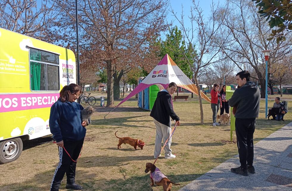 Rafaela en Acción permanecerá una semana más en la Plaza Italia