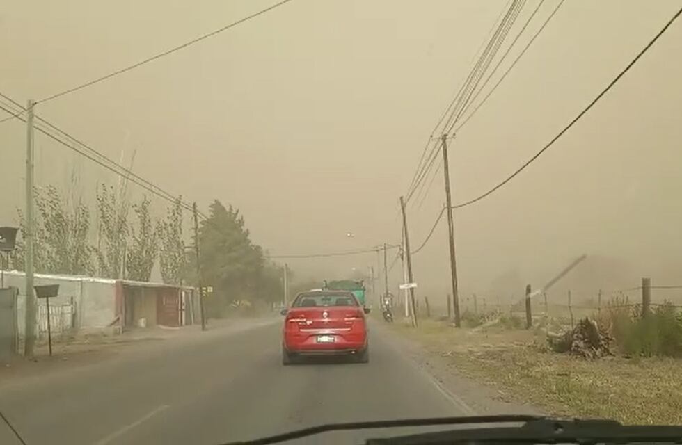 Fuertes ráfagas de viento en Mendoza: ¿Por qué no es Zonda?