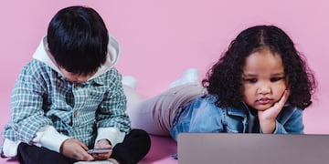 Adicción de los niños y jóvens a las pantallas.
Los casos más severos, requieren de reeducación y terapia. Médicos aconsejan no apurarse en la edad de inicio en las pantallas. Foto: Pexels