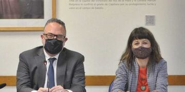 Gaillard y Kulfas, durante la exposición del proyecto.