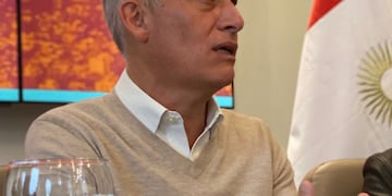 Esteban Avilés denuncia ataque personales.