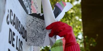 La comuna recordó la obligación que tiene los partidos políticos de retirar la cartelería de campaña de la vía pública. Gentileza MCM