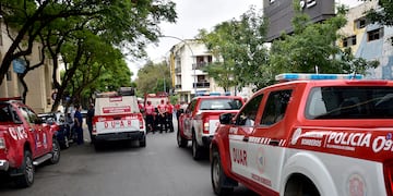 El Duar y los bomberos contuvieron el incendio en barrio Alta Córdoba. (Pedro Castillo / La Voz / Ilustrativa).