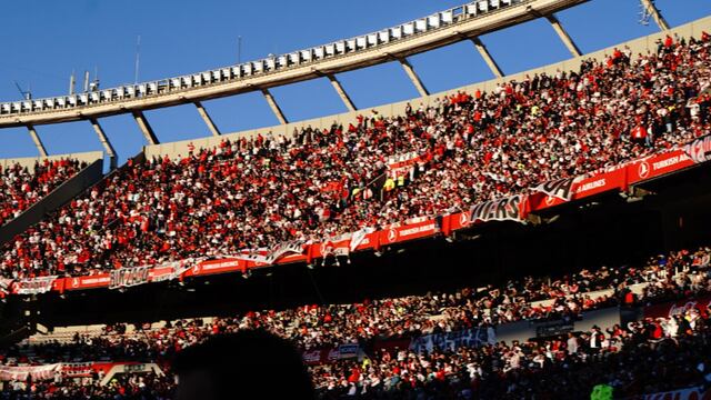 Según River, ingresaron 787 personas de más al Monumental. (Gentileza Clarín)