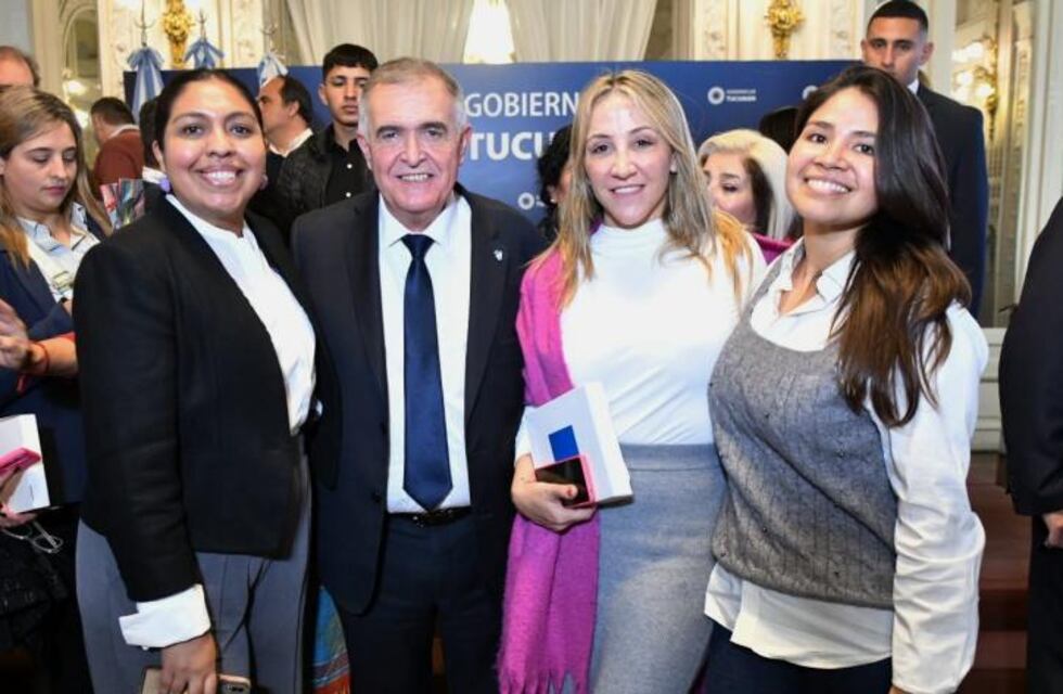 Jaldo saludó a las mujeres tucumanas por su día