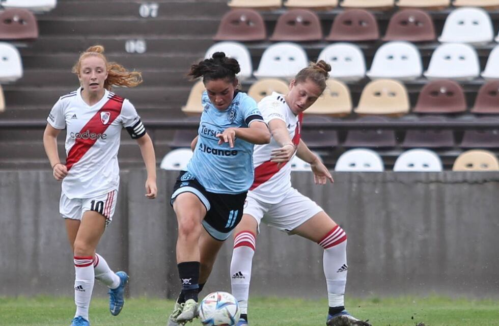 Belgrano lo intentó hasta el último, pero perdió la final de la Copa Federal Femenina ante River