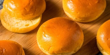Cómo es la receta del pan que no envejece.